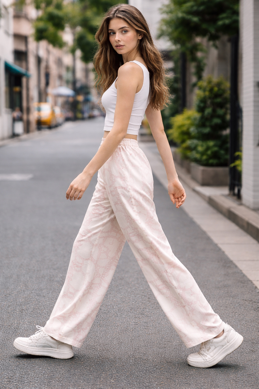 Дамски широк панталон с  принт