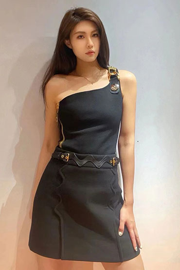 Топ с една презрамка