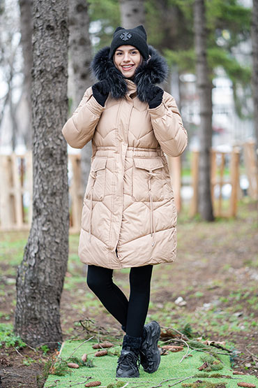 Дълго яке квадратни джобове и висулки яка лисица d76009