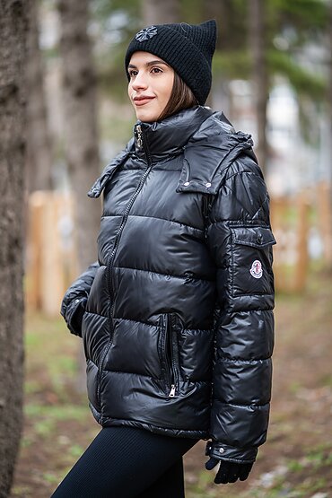 Късо яке с джоб на ръкава